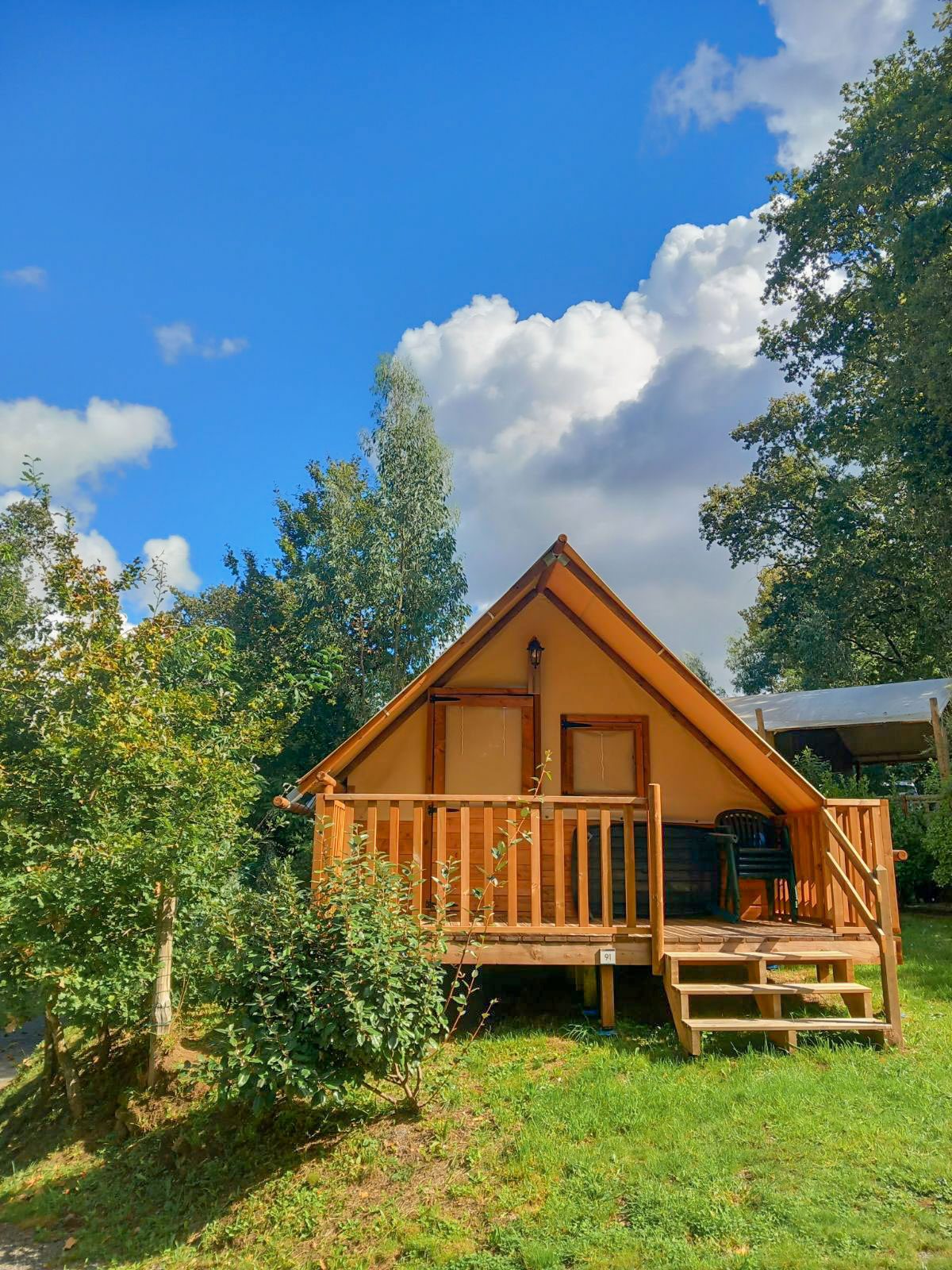 Breizh Koban Flower Camping La Blanche Hermine